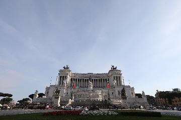Italys new 2020 budget draft ＂political＂ document ahead of European vote