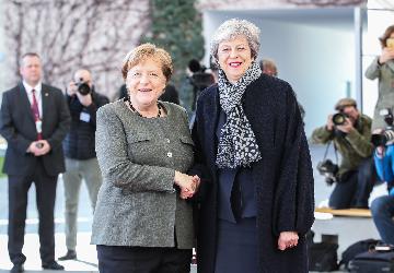 英國首相訪德與默克爾商討＂脫歐＂事宜