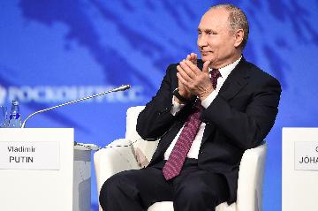 普京說俄正在制訂和落實促進俄北極地區發展的多項規劃