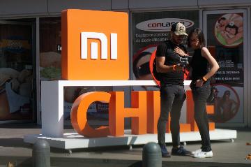 Chinas Xiaomi unveils new innovative vending machine in India