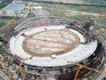 中國援建柬埔寨國家體育場主體結構封頂