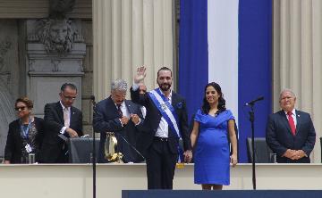 布克莱宣誓就任萨尔瓦多总统