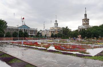 習近平在吉爾吉斯斯坦媒體發表署名文章