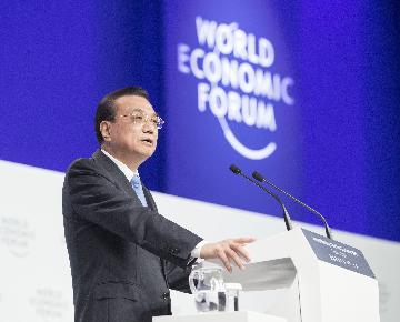 李克強:上半年中國經濟繼續保持穩中向好態勢