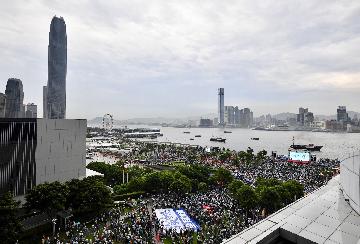 Protesters storming of liaison office of Chinas central govt