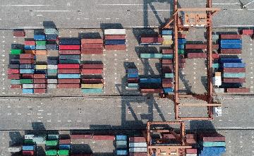 China logistics business expands at slower pace in August