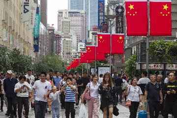 Shanghai sees growing consumption during National Day holiday