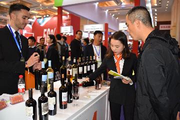 China launches anti-dumping probe into Australian wine