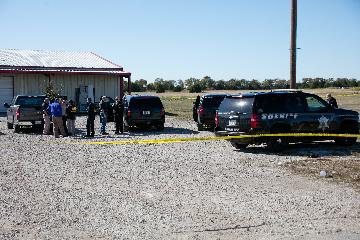 美国得克萨斯州一聚会发生枪击事件两人丧生多人受伤