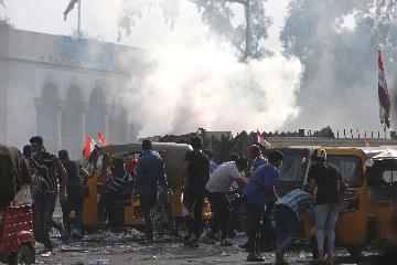 伊拉克新一轮示威抗议死亡人数升至74人