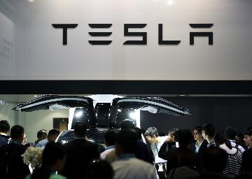 特斯拉首批中国产15辆电动车今天正式交付