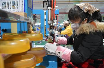 中國商務部出臺措施穩外貿穩外資促消費