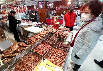 Chinas retail sales down 19 pct in Q1