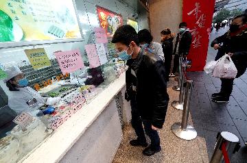 消費券攪動中國城市復蘇＂一池春水＂