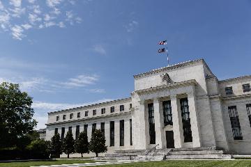 美联储主席警告美国经济复苏前景＂高度不确定＂