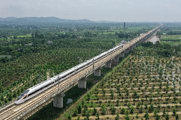 New high-speed railway opens for regional integrated development