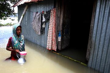 17.5 mln affected by floods and threatened by disease in South Asia