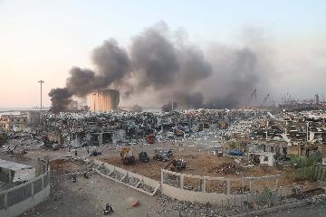黎巴嫩首都港口区发生爆炸 至少73死3700伤