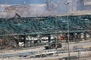 現場直擊:＂我一生都沒見過這樣的場景＂--記黎巴嫩首都貝魯特港口區爆炸
