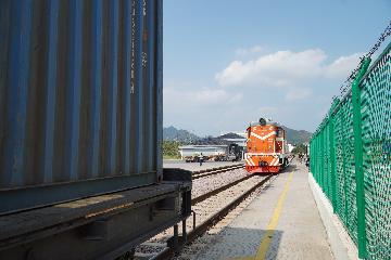 Number of China-Europe freight trains hits new high
