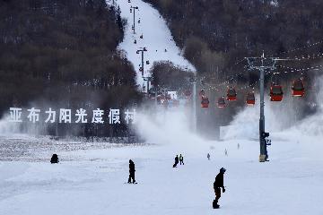 黑龙江冰雪季渐入佳境搅热寒冬