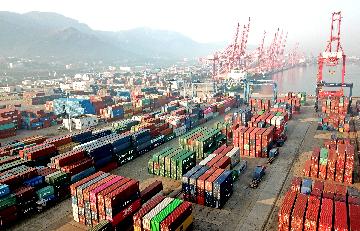 China adjusts tariffs on imported commodities