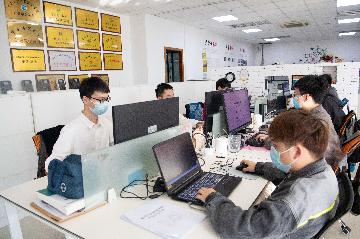 Chinas internet sector sees steady revenue growth in Q1
