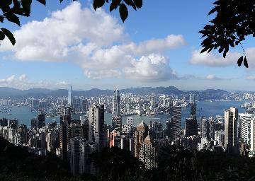 (香港回归祖国25周年·聚焦大湾区)香港市民的粤港澳大湾区＂一小时生活圈＂