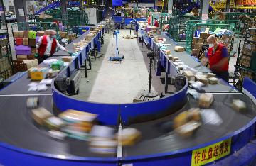 Economic Watch: Chinas express delivery sector grows as consumption recovers
