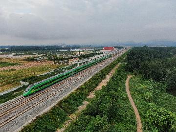 China Railway reports 16.1 pct rise in business revenues in first three quarters