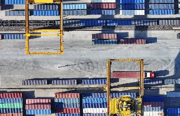 Chinas largest land port handles over 1,700 China-Europe freight trains